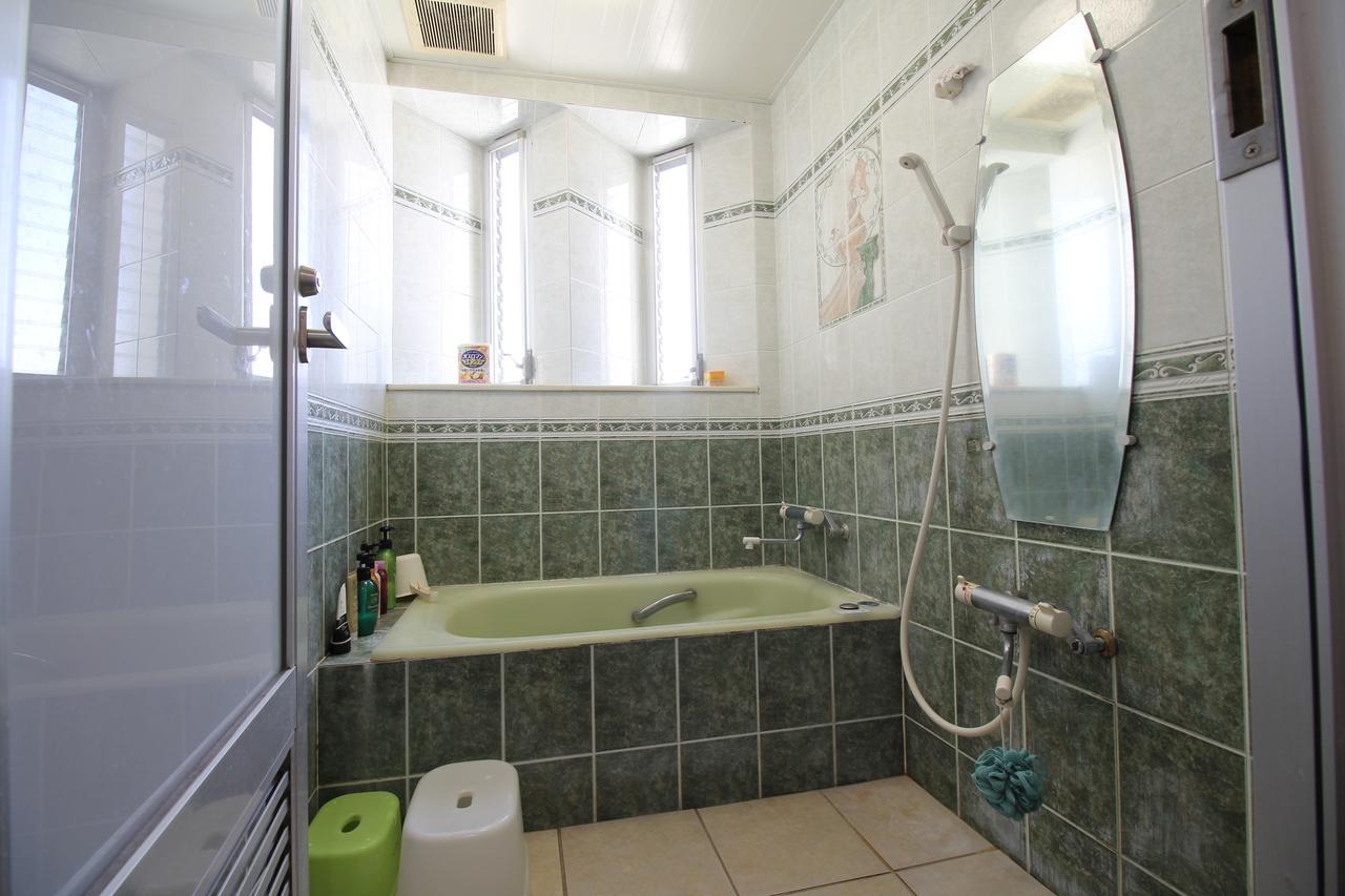 Villa Bianco Naha Esterno foto